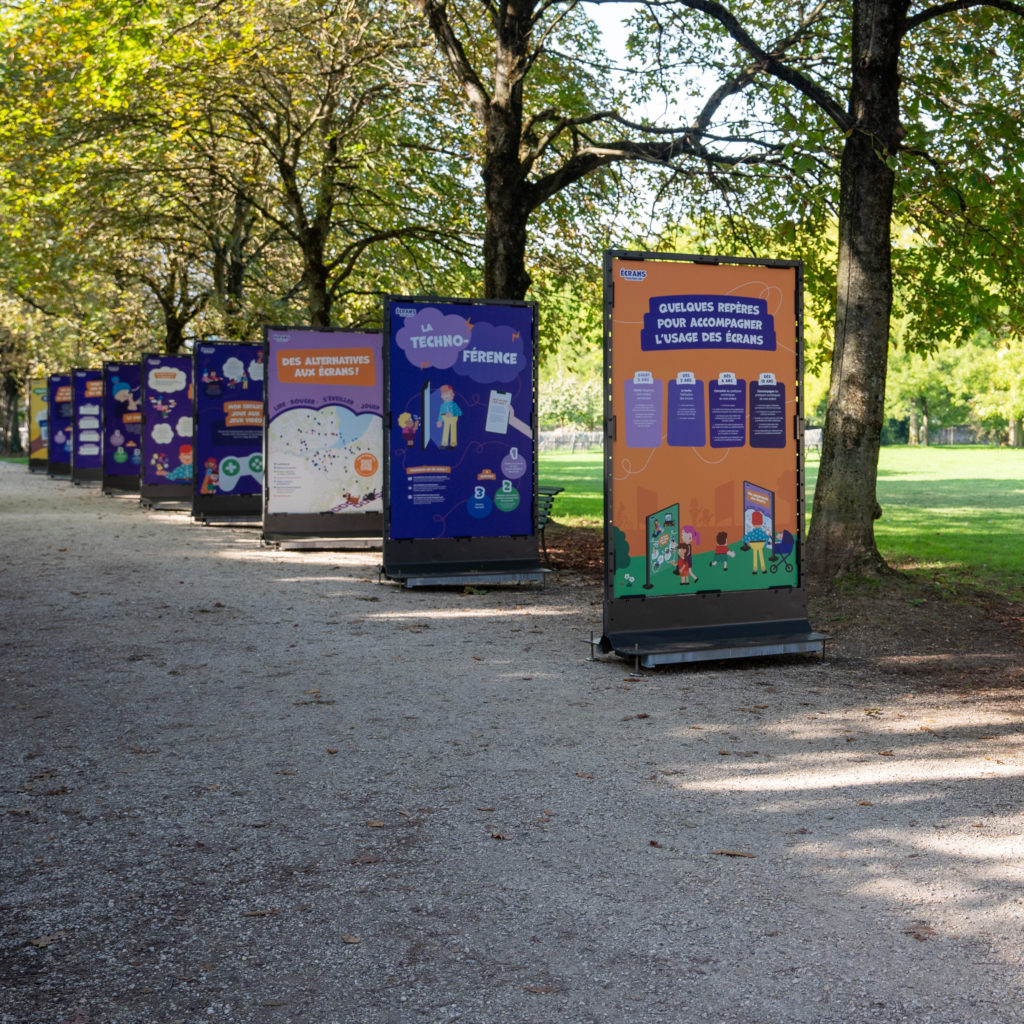 Écrans, parlons-en : une exposition itinérante interroge l’usage des écrans