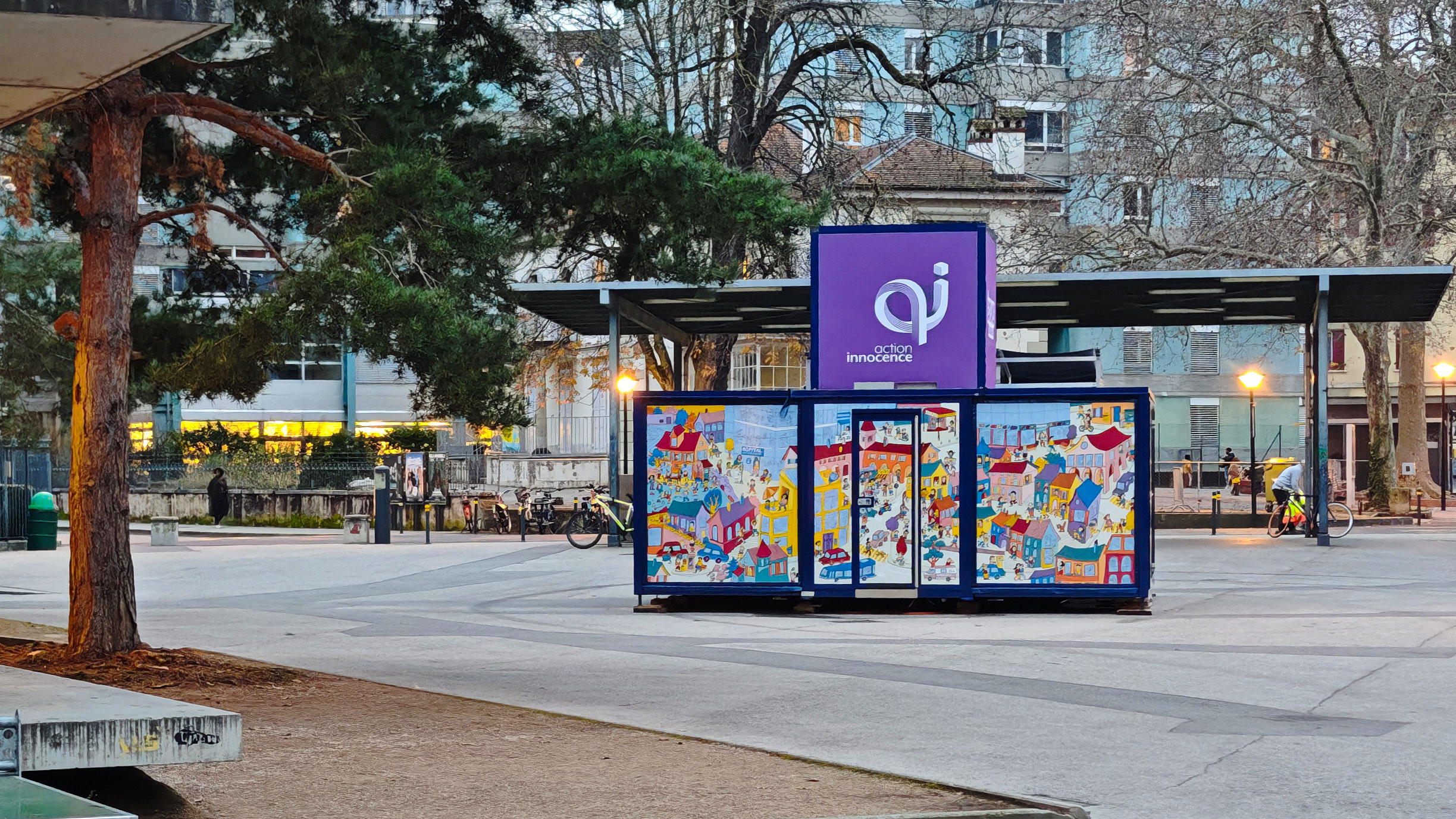 ©Action-Innocence-Pavillon-Place-de-Chateaubriand